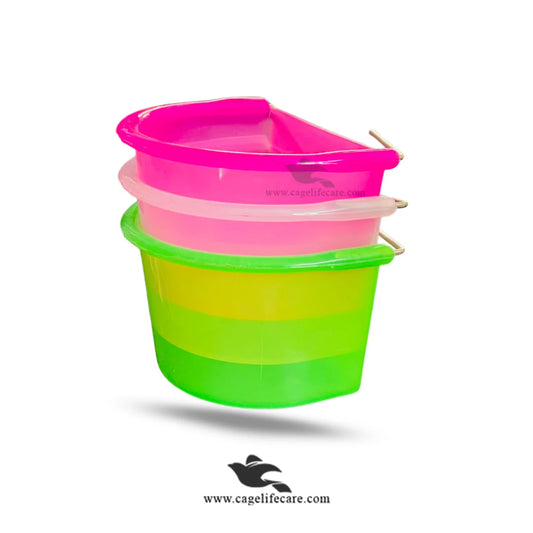 D Shape Plastic Hanging Lock Feeding Pot for Birds