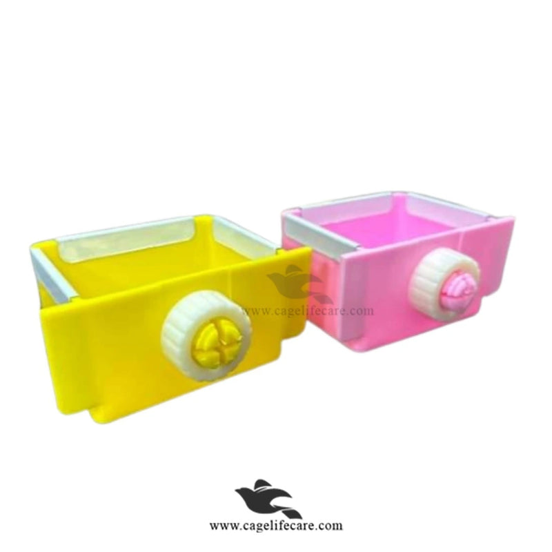 Crock Feeder Pot – Durable Bird Feeder & Drinker Non-Biteable