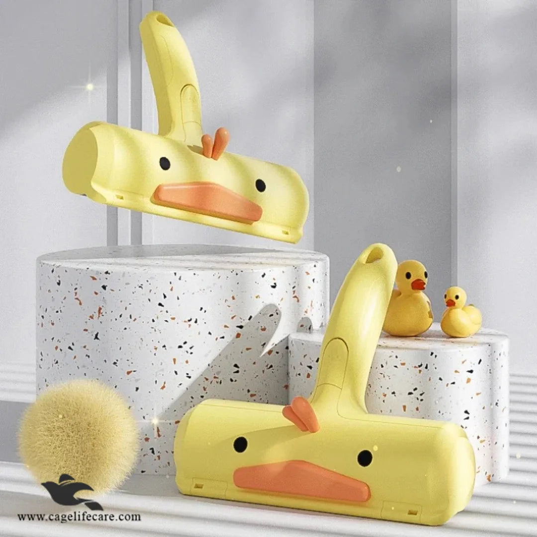 Manual pet hair roller with easy empty bin