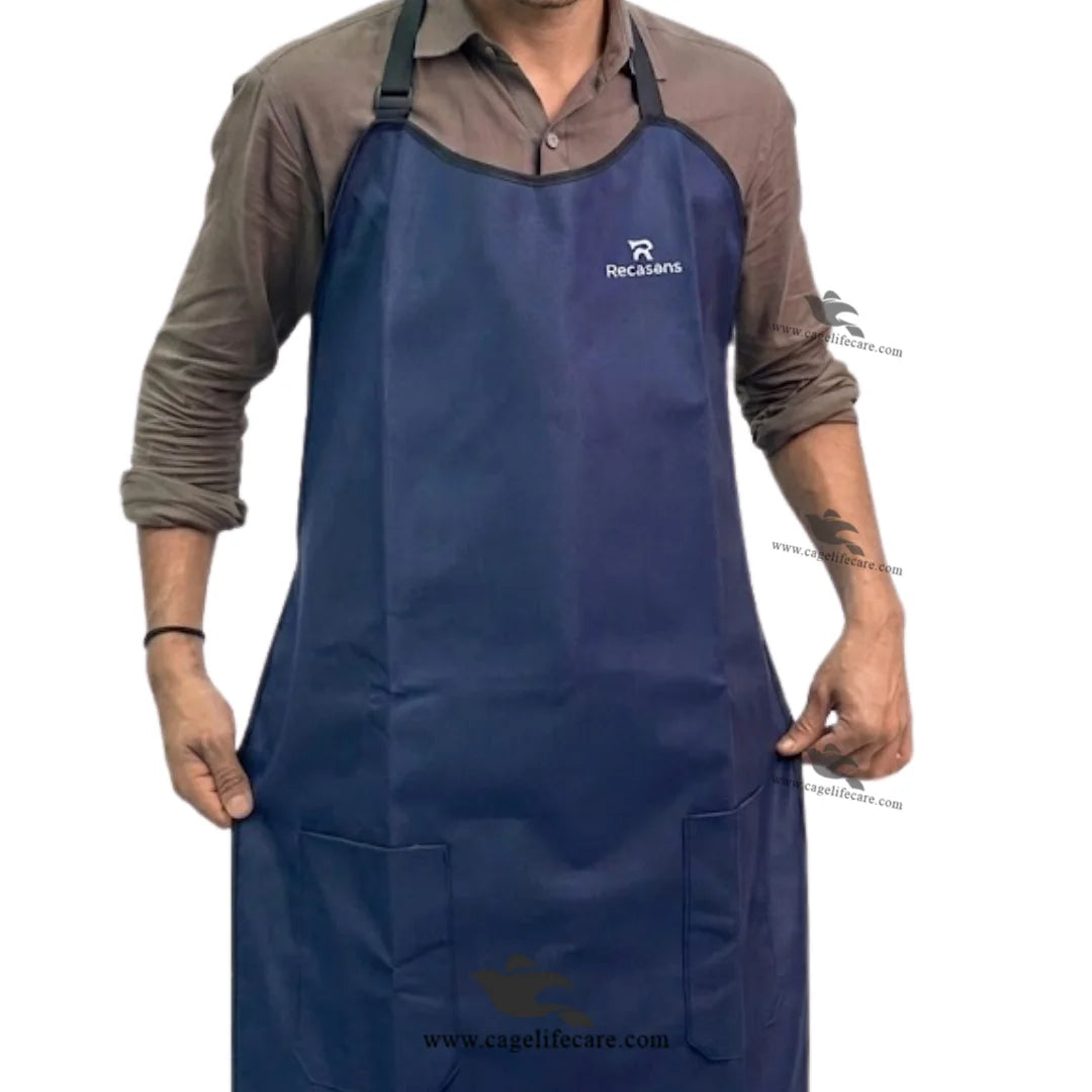 Lightweight durable apron with pockets for farm work
